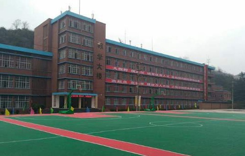 新疆阿合奇县教师进修学校图片