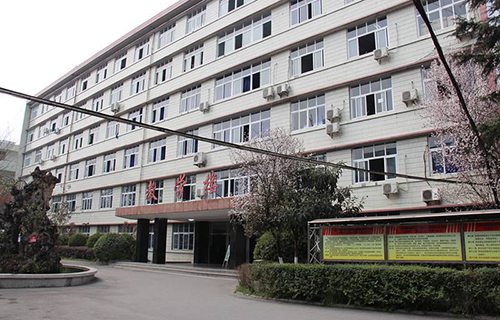 龙胜县民族职业中等专业学校图片