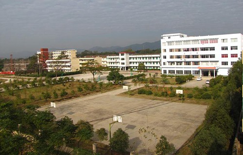 资源县中等职业学校图片