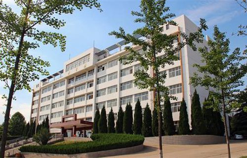 平乐县中等职业技术学校图片