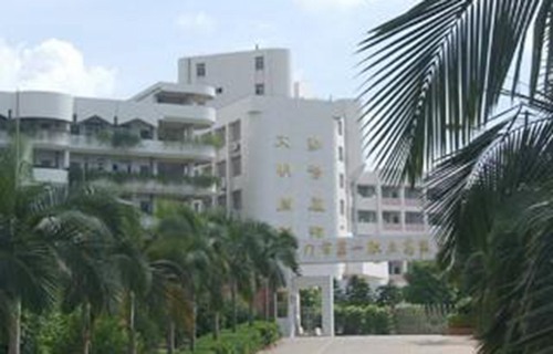 安丘市第三职业高级中学图片