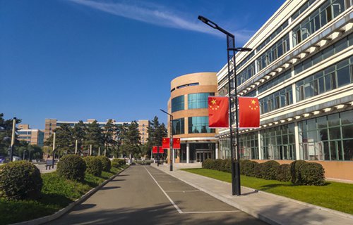 安丘市第四职业高级中学图片