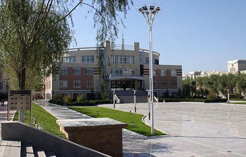 安丘市技工学校图片