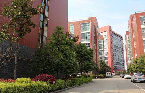 荔浦县古屯中等职业技术学校图片