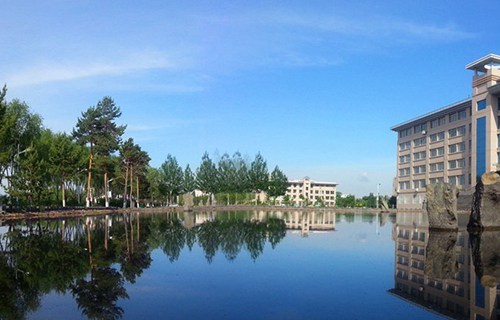 高密市职工学校图片