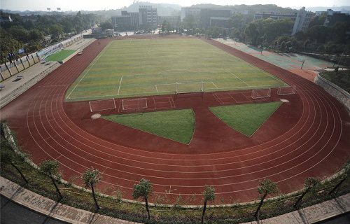 策勒县达玛沟乡职业中学图片