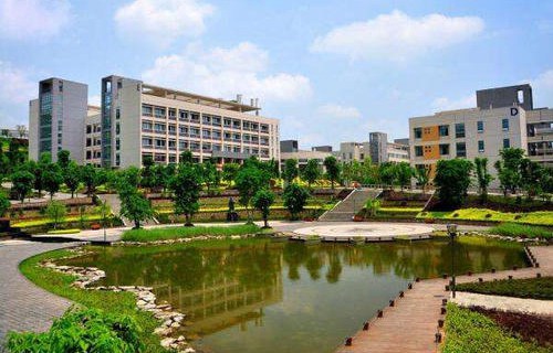 沾益县农机化技术职业学校图片