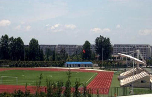 伊犁州高级技工学校图片