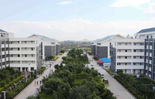 云南省技工学校图片