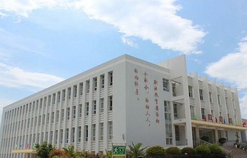 临汾旅游外事职业技术学校图片
