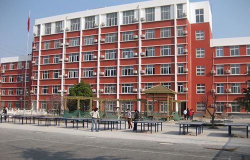 济宁第一职业中等专业学校图片
