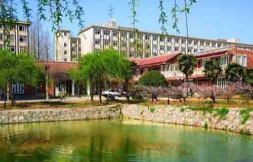 钟山职业技术学院五年制大专图片