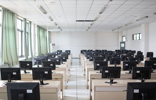 甘肃电子工程技术学校图片