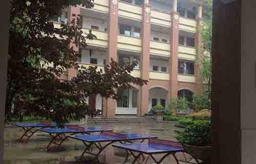 杭州余杭区技工学校图片