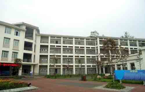 东光县技工学校图片