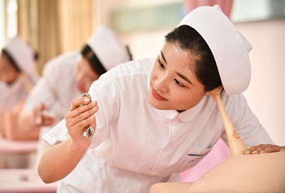 新疆卫生学校图片