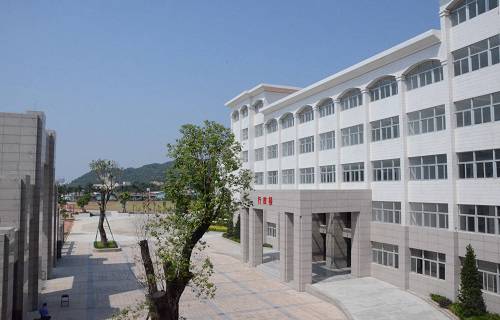 汕头市高级技工学校图片