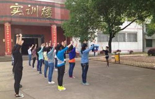 梧州西南中等专业学校图片