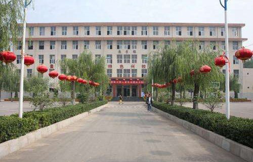 梧州市轻工技工学校图片