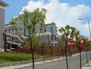 眉山交通技工学校图片