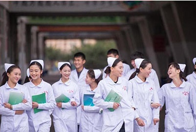 乌鲁木齐护理学校图片