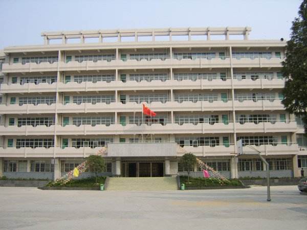 成都交通学校图片