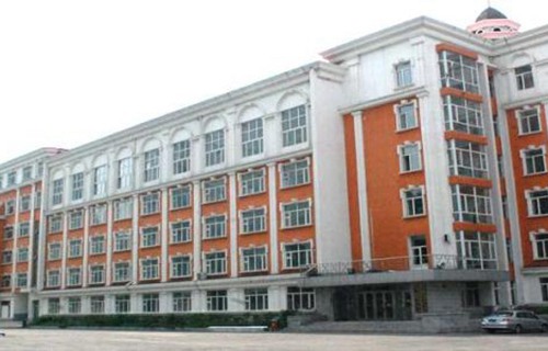 哈尔滨现代医护卫生学校图片