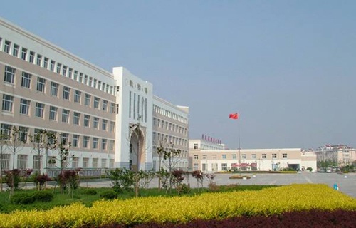 瑞丽市职业高中学校图片