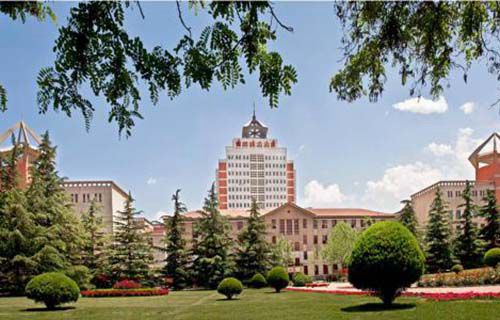 新泰市职业中等专业学校图片
