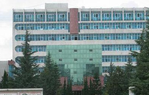 陆良县联办高级中学图片