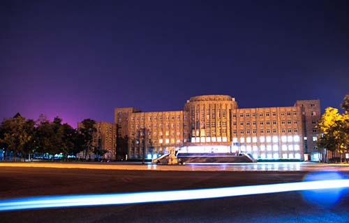 乌鲁木齐建筑学校