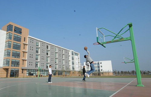 苏州百年职业学院图片