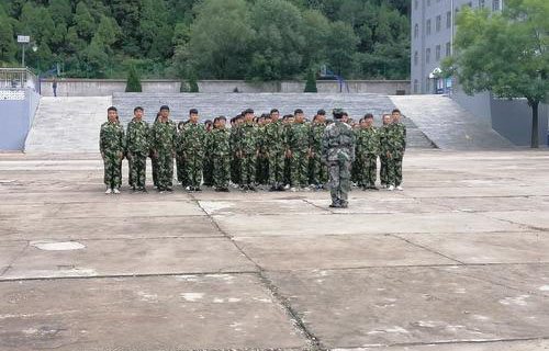 蒲县职业中学图片