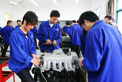 辽宁汽修学校图片