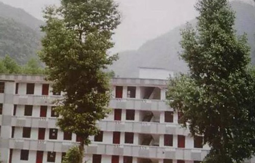 宣威市第三职业高级中学图片