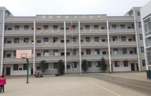 宣威市第二职业高级中学图片