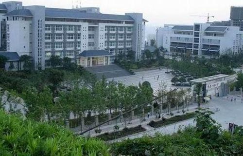 天长市工商高级职业中学图片