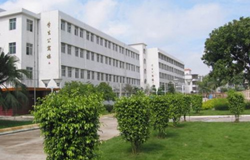 钦州经贸学校图片