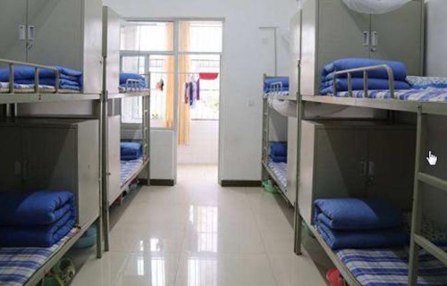 钦州经贸学校图片