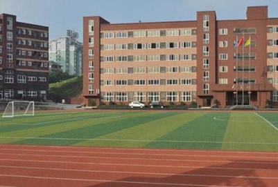 曲靖市建筑建材职业高级中学图片