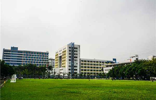 曲靖汽车运输经贸总公司交通职业高级中学图片