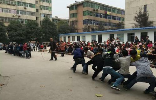 渭南商贸技工学校图片