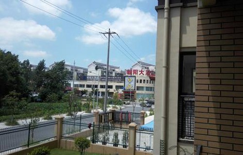无为县襄安高级职业中学图片