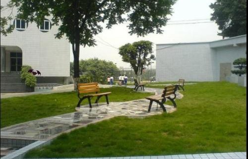 华山医药技工学校图片