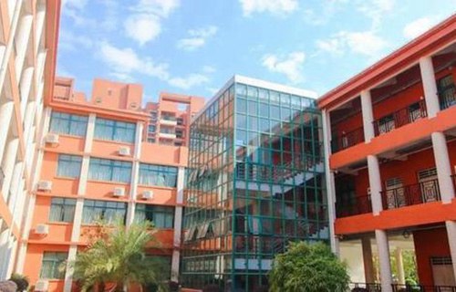 乌鲁木齐幼儿师范学校图片