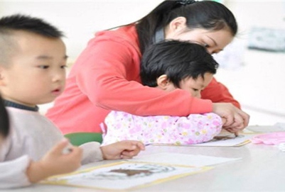 乌鲁木齐幼儿师范学校图片