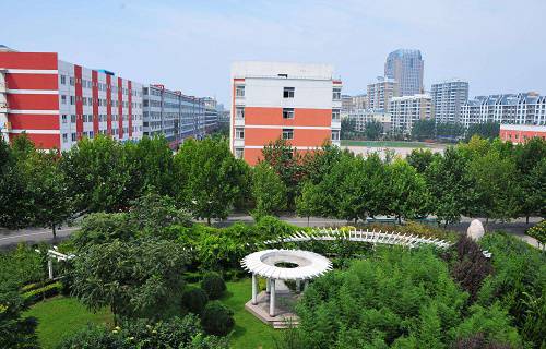 新乡市第三技工学校图片