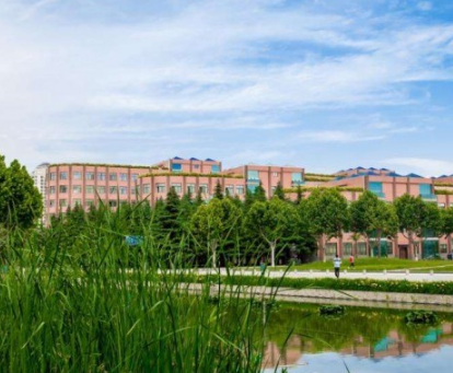简阳市长生职业学校图片