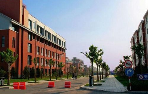 辽宁五年制大专学校图片