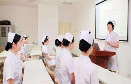 云南省曲靖卫生学校图片